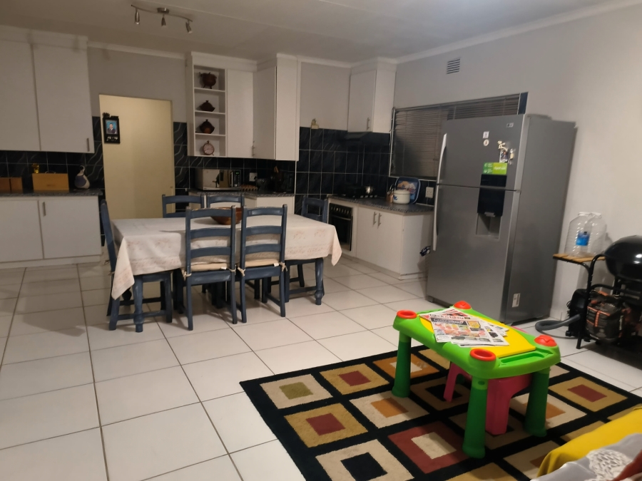 4 Bedroom Property for Sale in Collerville North West